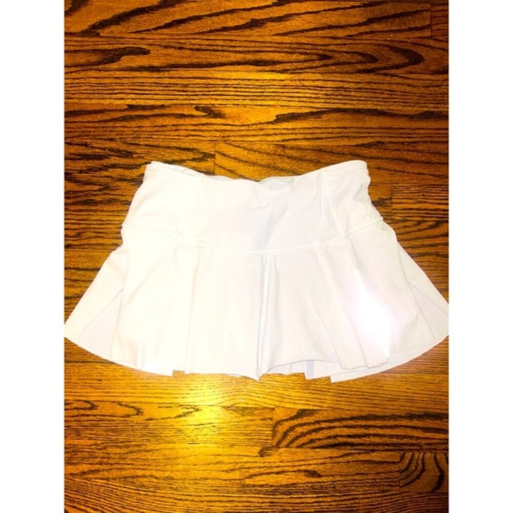 Lululemon White Pleated Skirt Skort Size 4 Golf